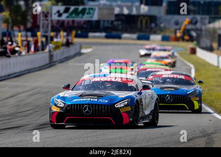 16 PLA Jim, BARTHEZ Fabien, AKKODIS ASP Team, Mercedes AMG GT4, Aktion während der 3. Runde des Championnat de France FFSA GT 2022, vom 24. Bis 26. Juni auf dem Circuit d’Albi in Albi, Frankreich - Foto Damien Doumergue / DPPI Stockfoto