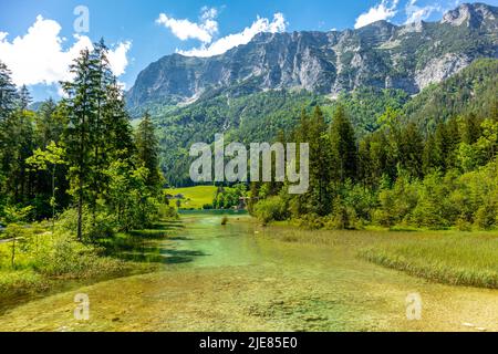Schöne Erkundungstour entlang des Berchtesgadener Vorgebirges - hintersee - Bayern - Deutschland Stockfoto