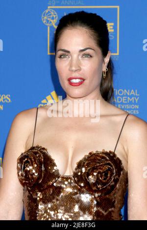 24. Juni 2022, Pasadena, CA, USA: LOS ANGELES - 24. JUNI: Kelly Thiebaud bei den Daytime Emmys Awards 49. im Pasadena Convention Center am 24. Juni 2022 in Pasadena, CA (Foto: © Kay Blake/ZUMA Press Wire) Stockfoto