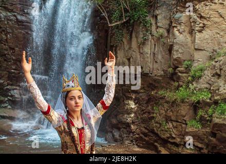 Georgien Tiflis georgische Nationaltänze. Selektiver Fokus. Stockfoto