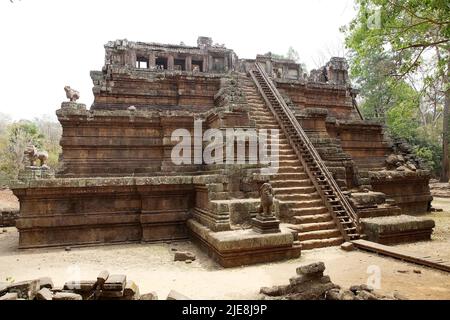 Phimeanakas Tempel, Angkor, Siem Reap, Kambodscha. Phimeanakas ist ein Hindu-Tempel, der Ende des 10.. Jahrhunderts im Khleang-Stil erbaut wurde. Phimeanakas ist l Stockfoto