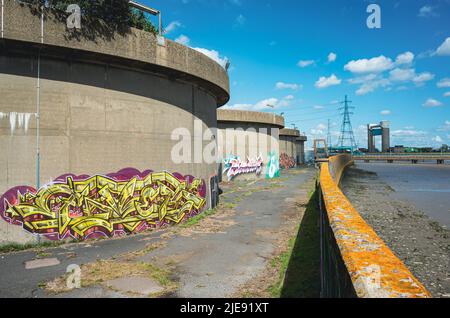 Kläranlagen, neben der Themse, Beckton Kläranlagen in Newham, East London - England 2021 Stockfoto