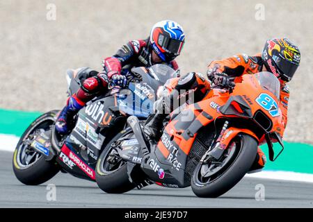 ASSEN, NIEDERLANDE - 26. JUNI: Remy Gardner von Tech3 KTM Factory Racing und New Sealand während der MotoGP of Netherlands beim TT Assen am 26. Juni 2022 in Assen, Niederlande. (Foto von Patrick Goosen/Orange Picturs) Stockfoto