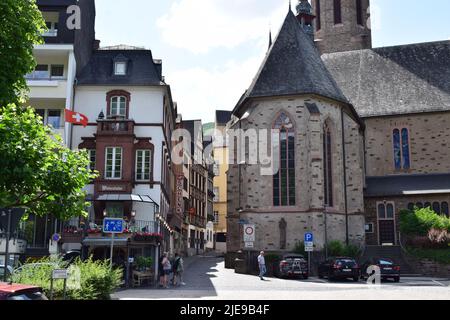 Enge Straße in die Altstadt Stockfoto
