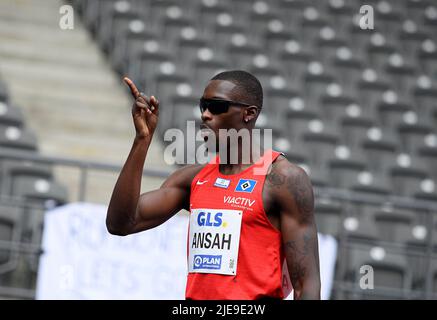 Owen ANSAH (HSV Hamburg Hamburg Hamburg) Geste, Geste, Halbfinale der Männer 100m am 25.. Juni 2022 Deutsche Leichtathletik-Meisterschaften 2022, ab 25.. Juni. - 06/26/2022 in Berlin. ÃÂ Stockfoto