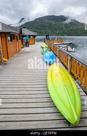 Kanu-/Kajakverleih in Synatur am Oksfjord, Norwegen Stockfoto