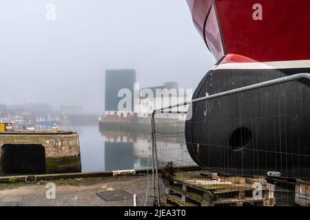 trawler im Trockendock Stockfoto