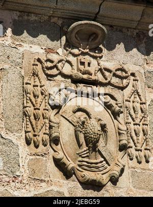 Wappen, die die spanische Stadt Caceres schmücken das wichtigste Zentrum der zivilen und religiösen Architektur für die spanische Renaissance-Stil ( Stockfoto