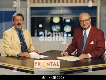 Die deutschen Journalisten Ulrich Kienzle und Bodo H. Hauser in der Fernsehsendung frontal, Deutschland 1993 Stockfoto