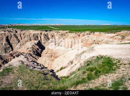 Die Badlands Wall bei den Big Badlands Overlook im Badlands National Park in South Dakoya USA Stockfoto