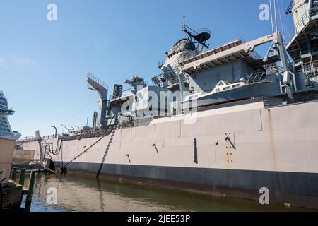 Bild des Schlachtschiffs USS Wisconsin BB64 bei Norfolk VA Stockfoto