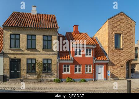 Typische dänische Häuser im historischen Zentrum von Odense. Odense, Dänemark, Europa Stockfoto