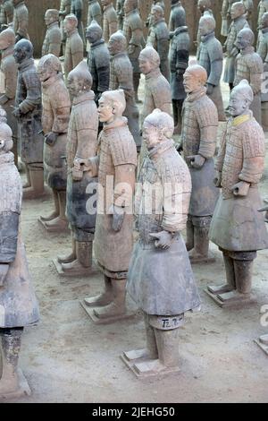 Asien, China, Figuren, Soldaten, Armee, Steinfiguren, Tonfiguren, Grab, Gräber, Kriegshelden, Mausoleum, Terrakottasoldaten, Terrakottaarmee, Grabanla Stockfoto