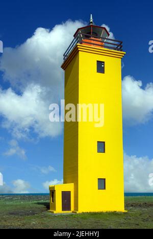 Europa, Island, Island, Reykjanes Halbinsel, Leuchtturm in der Nähe der Strandarkirkja, Strandkirche, Leuchttürme, der Leuchtturm von Selvogsviti, Stockfoto