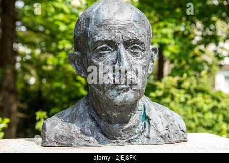 Ein Denkmal an den Nobelpreisträger Max Planck (1858 – 1947), den deutschen theoretischen Physiker in Kiel, Schleswig-Holstein Stockfoto