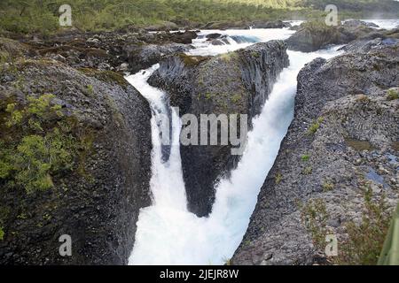 Die Wasserfälle von Petrohue im Nationalpark Vincente Perez Rosales, Chile Stockfoto