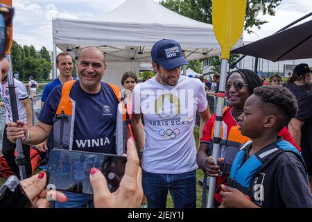 FRANKREICH. SEINE-SAINT-DENIS (93) SAINT-DENIS. TONY ESTANGUET, DREIFACHER OLYMPIASIEGER UND HEUTE PRÄSIDENT DES ORGANISATIONSKOMITEES FÜR DIE PARI Stockfoto