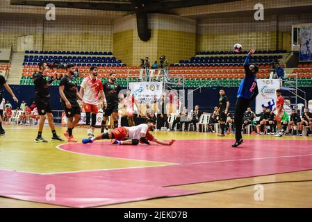 Hyderabad, Indien. 26.. Juni 2022. Tag 5 von 24. Asian Men's Club League Handball Championship Group Eine Vorrunde - erstes Spiel zwischen Al Arabi aus Katar und Al Qadsyia aus Kuwait in Hyderabad, Indien, am 26. Juni 2022. (Foto: Varun Kumar Mukhia/Pacific Press/Sipa USA) Quelle: SIPA USA/Alamy Live News Stockfoto