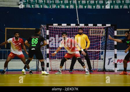 Hyderabad, Indien. 26.. Juni 2022. Tag 5 von 24. Asian Men's Club League Handball Championship Group Eine Vorrunde - erstes Spiel zwischen Al Arabi aus Katar und Al Qadsyia aus Kuwait in Hyderabad, Indien, am 26. Juni 2022. (Foto: Varun Kumar Mukhia/Pacific Press/Sipa USA) Quelle: SIPA USA/Alamy Live News Stockfoto