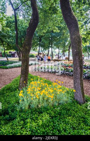 Floraart - eine jährliche Blumenschau im Bundek in Novi Zagreb, Zagreb, Kroatien Stockfoto