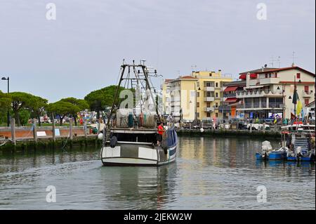 Caorle, Italien. Fischereihafen in Caorle Stockfoto