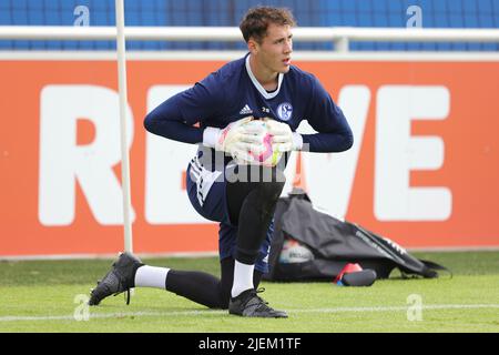 Schalke, Deutschland. 27.. Juni 2022. firo: 27.06.2022, Fußball, Fußball: 1. Bundesliga: Schalke 04 Training JUSTIN HEEKEREN/dpa/Alamy Live News Stockfoto