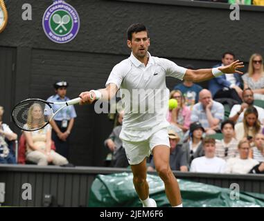 London, Gbr. 27.. Juni 2022. London Wimbledon Championships Day 1 27/06/2022 Novak Djokovic gewinnt das erste Spiel der Runde Credit: Roger Parker/Alamy Live News Stockfoto