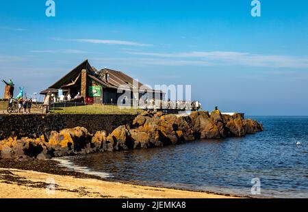 North Berwick, eine Küstenstadt und ehemalige königliche Burg in East Lothian, Schottland. Ein schöner Ort zu besuchen. Stockfoto