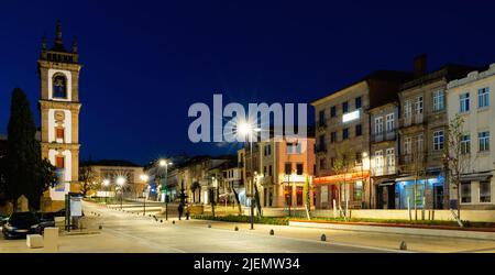 Abendfoto von Av Carvalho Araujo, Vila Real, Portugal Stockfoto
