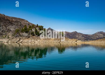 Green Canyon, Manavgat. Wasserkraftwerk. Wasser und Berge. Größtes Canyon Reservoir in der Türkei Stockfoto