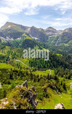 Schöne Erkundungstour entlang des Berchtesgadener Vorgebirges - Jenner - Bayern - Deutschland Stockfoto