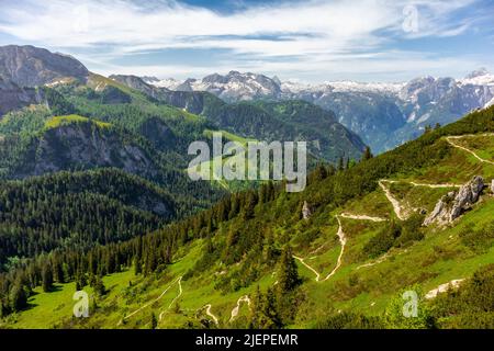 Schöne Erkundungstour entlang des Berchtesgadener Vorgebirges - Jenner - Bayern - Deutschland Stockfoto