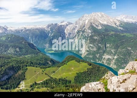 Schöne Erkundungstour entlang des Berchtesgadener Vorgebirges - Jenner - Bayern - Deutschland Stockfoto