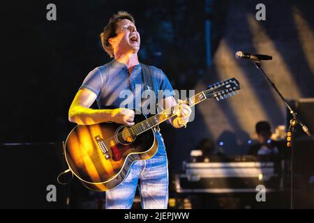 Anfiteatro del Vittoriale Italien 27 Juni 2022 James Blunt - Gardone Riviera garda See - live in Brescia © Andrea Ripamonti / Alamy Stockfoto