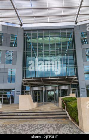 Das Quadrant-Gebäude in Milton Keynes, Buckinghamshire, Großbritannien, im Juni Stockfoto