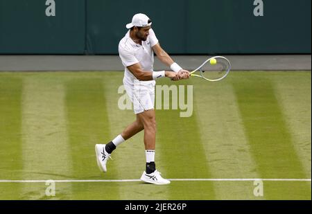 Datei Foto vom 23-06-2022 von Matteo Berrettini, der sich aus Wimbledon zurückgezogen hat, nachdem er Coronavirus-positiv getestet hatte, hat das achte Saatgut bekannt gegeben. Ausgabedatum: Dienstag, 28. Juni 2022. Stockfoto