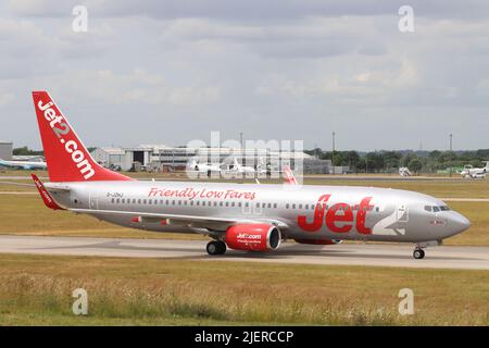 Jet2 Airways, Boeing 737 G-JZHJ, Ankunft am Stansted Airport, Essex, Großbritannien Stockfoto