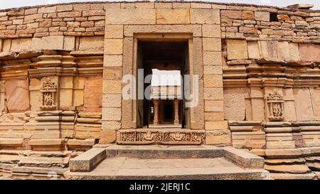 Haupteingang von 64 oder Chausath Yogini Tempel, Mitaoli, Morena, Madhya Pradesh, Indien. Stockfoto