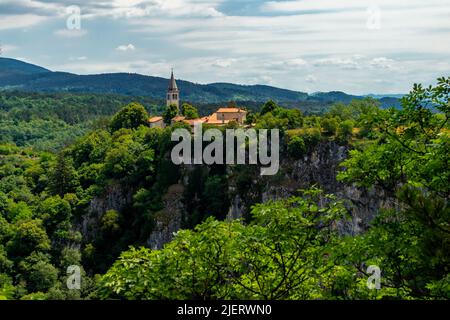 Entdeckungstour durch den Regionalpark der Höhlen von Škocjan - Škocjan - Kroatien Stockfoto