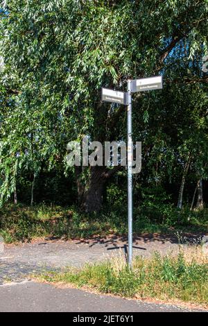 Nördlicher Heidekampgraben,Planterwald,Treptow-Köpenick, Berlin.Berliner Mauerweg Straßenschild entlang der ehemaligen Berliner Mauer Stockfoto