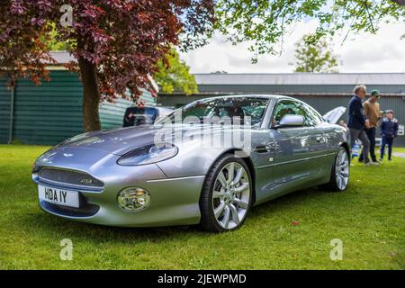 2003 Aston Martin DB7 V12 GTA ‘HDA 1Y’ auf der Juni Scramble im Bicester Heritage Centre am 19.. Juni 2022 ausgestellt Stockfoto