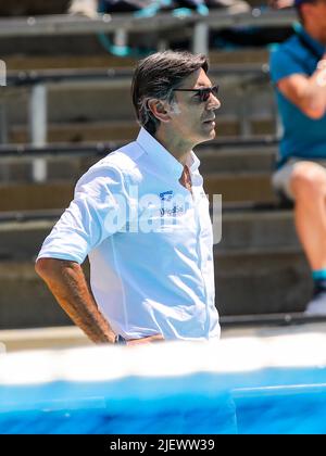 BUDAPEST, UNGARN - 28. JUNI: Cheftrainer Carlo Silipo aus Italien während der Finalspiele der FINA World Championships Budapest 2022 Quarter Final Match Italien gegen Frankreich am 28. Juni 2022 in Budapest, Ungarn (Foto: Albert ten Hove/Orange Picts) Stockfoto