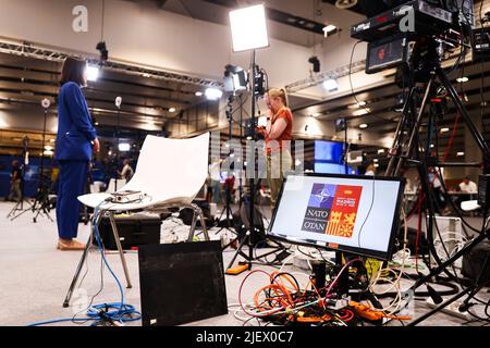 Madrid, Krakau, Spanien. 28.. Juni 2022. Das Medienzentrum des NATO-Gipfeltreffens in Madrid, Spanien, am 28. Juni 2022. (Bild: © Beata Zawrzel/ZUMA Press Wire) Stockfoto