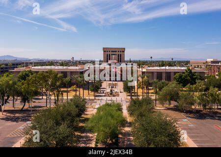 Phoenix, Arizona. Kapitolgebäude mit Flaggen Stockfoto