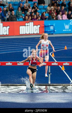 26-6-2022: Tag 3 3000 m Steeplechase der Frauen - ENDSIEGER Elizabeth gewann in 9:46,16 Uhr bei den Muller UK Athletics Championships MANCHESTER REGIONAL ARENA – MANCHESTER Stockfoto