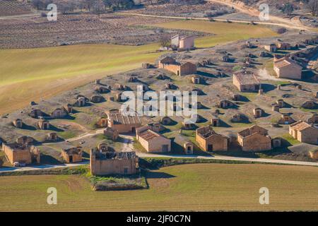 Traditionelle Weinkeller. Atauta, Provinz Soria, Castilla Leon, Spanien. Stockfoto