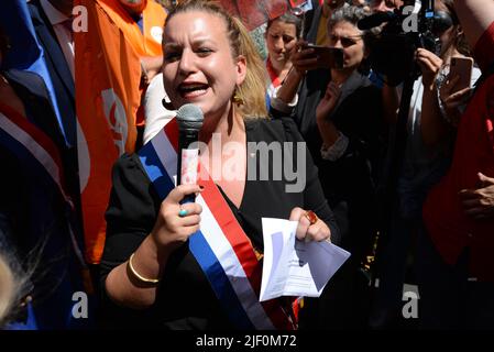 Journée de Grève et de Manifestation à Paris pour les salariés de l'audiovisuel public qui ont protesté contre la suppression de la redevance télé. Stockfoto