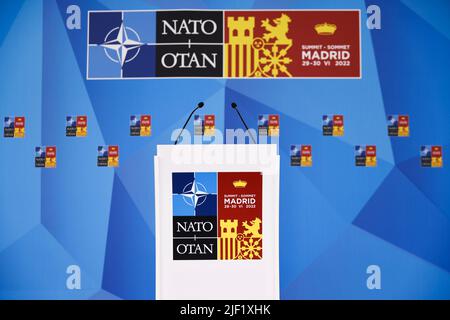 Madrid, Krakau, Spanien. 28.. Juni 2022. Pressekonferenzraum am 28. Juni 2022 im NATO-Gipfeltreffen in Madrid, Spanien. (Bild: © Beata Zawrzel/ZUMA Press Wire) Stockfoto