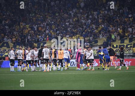 Sao Paulo, Brasilien. 28.. Juni 2022. SP - Sao Paulo - 06/28/2022 - LIBERTADORES 2022, CORINTHIANS X BOCA JUNIORS - Corinthians Spieler verlassen das Feld nach einem Spiel gegen Boca Juniors im Arena Corinthians Stadion für die Copa Libertadores 2022 Meisterschaft. Foto: Ettore Chiereguini/AGIF/Sipa USA Quelle: SIPA USA/Alamy Live News Stockfoto