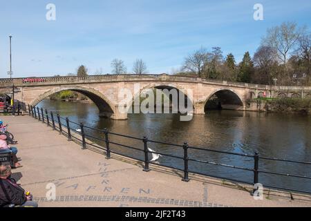 Alte Steinbrücke über den Fluss Severn bei Bewdley in Worcestershire Stockfoto